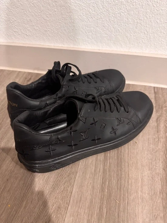 Louis Vuitton All-Black Monogram Low-Top Sneakers - Picture 4 of 5
